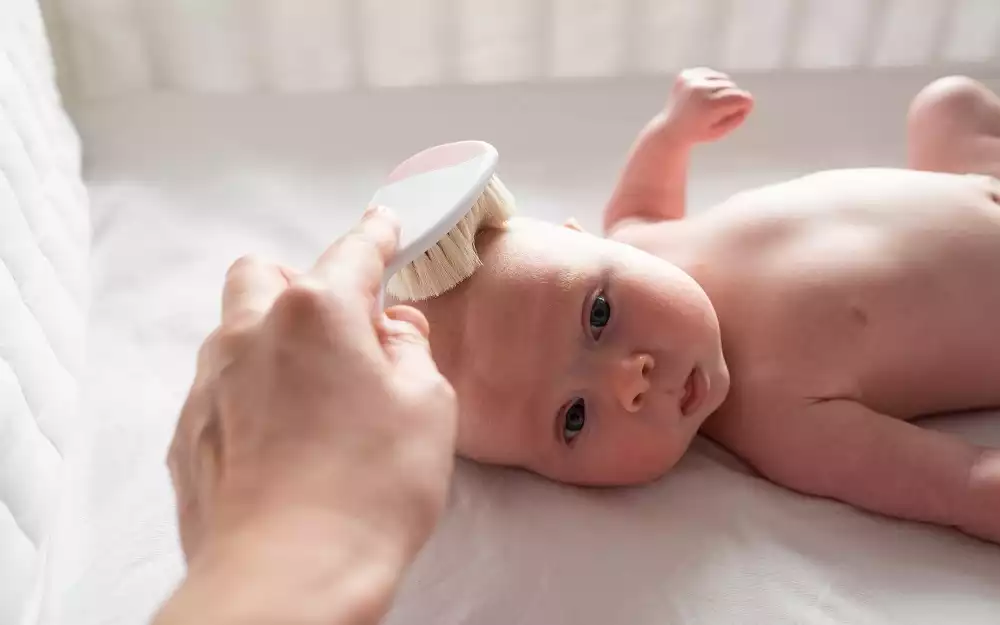 Ciemieniucha u niemowlaka - objawy, leczenie 