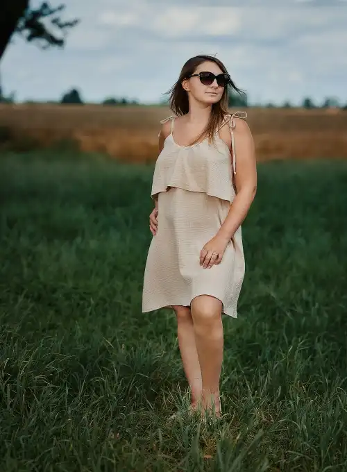 Sukienka muślin z falbanką na górze beż one size